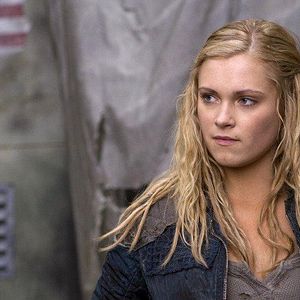 Foto Eliza Taylor