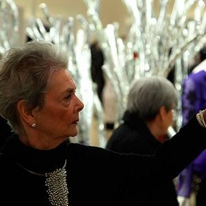 Foto Scatter My Ashes at Bergdorf's