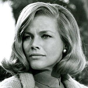 Foto Honor Blackman