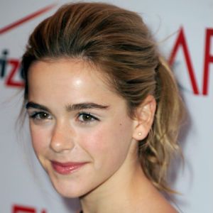 Foto Kiernan Shipka