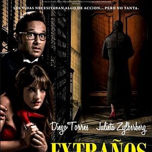 Foto Estranhos na Noite