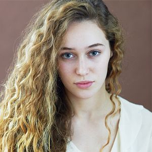 Foto Alycia Debnam-Carey