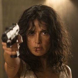 Foto Everly - Implacável e Perigosa