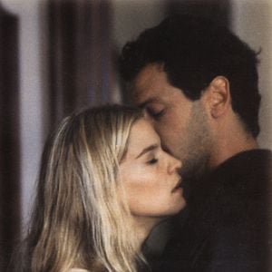 Foto Cinzas do Paraíso