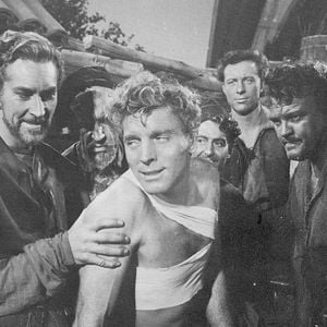 Foto O Gavião e a Flecha