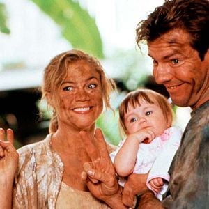 Foto Dois Espiões e Um Bebê