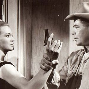 Foto O Pistoleiro do Rio Vermelho