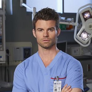 Foto Saving Hope
