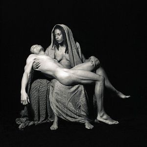 Foto Câmera Escura: Os fotógrafos negros e a emergência de uma raça