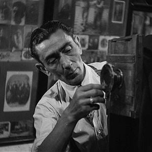 Foto A Máquina de Matar Pessoas Más