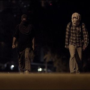 Foto Com os Punhos Cerrados