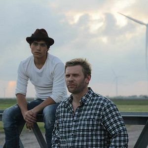 Foto Temos Que Sair Daqui