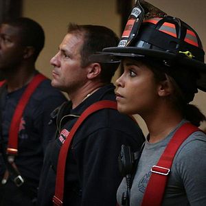Foto Monica Raymund