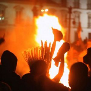 Foto É Tudo Mentira