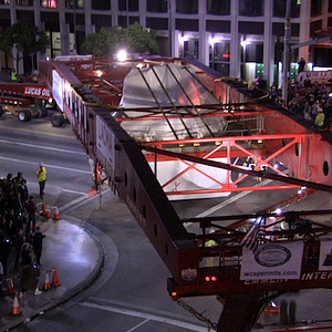Foto Levitated Mass