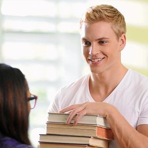 Foto Como Criar o Garoto Perfeito