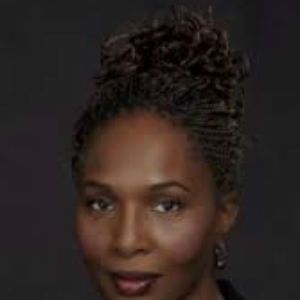 Foto Suzzanne Douglas