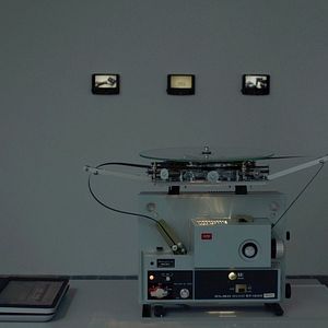 Foto Twenty-Eight Nights and A Poem