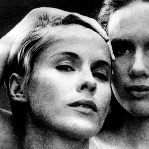 Foto Quando Duas Mulheres Pecam