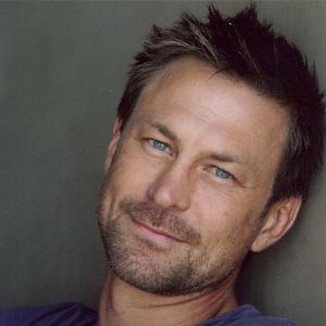 Foto Grant Bowler