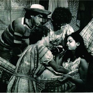 Foto Brutos Inocentes