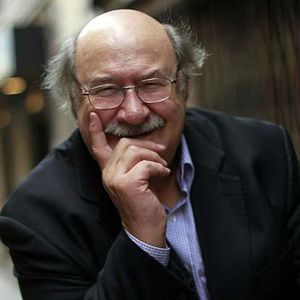 Foto Antonio Skármeta