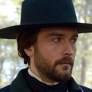 Foto Tom Mison