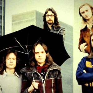 Foto Genesis: Sum of the Parts