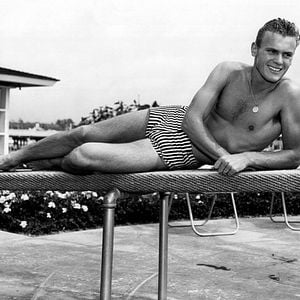 Foto Tab Hunter - Confidencial