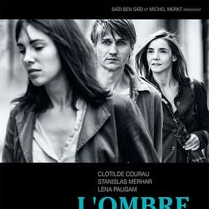 Foto À Sombra de Duas Mulheres