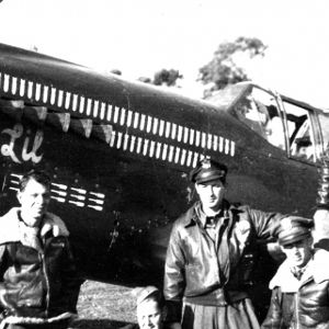 Foto Dois Homens e Uma Guerra