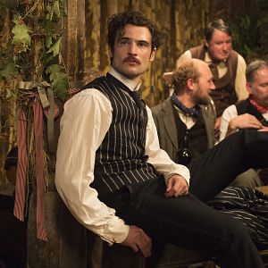 Foto Longe Deste Insensato Mundo