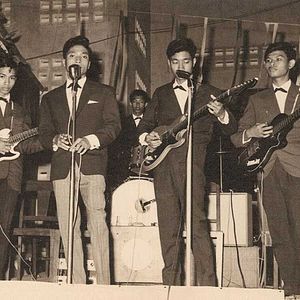 Foto Don't Think I've Forgotten: Cambodia's Lost Rock and Roll