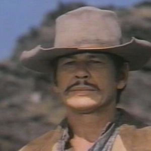 Foto Valdez, O Mestiço