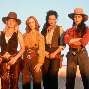 Foto Quatro Mulheres E Um Destino