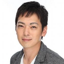 Foto Mitsutaka Itakura