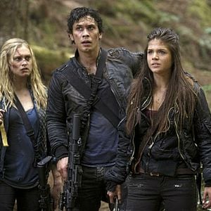 Foto The 100