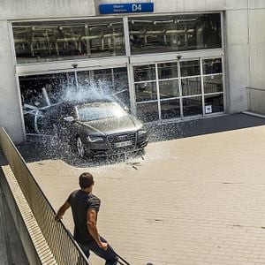 Foto Carga Explosiva - O Legado