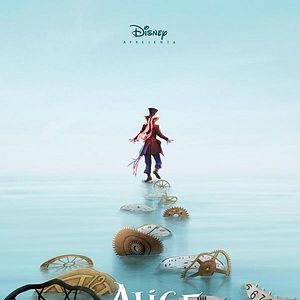 Foto Alice Através do Espelho