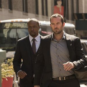 Foto Sullivan Stapleton