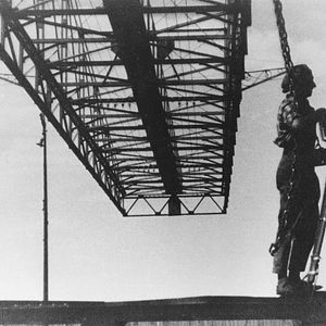 Foto Um Homem com uma Câmera