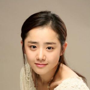 Foto Moon Geun-Young