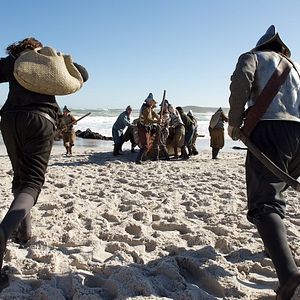 Foto Saints & Strangers