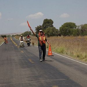 Foto A Estreita Faixa Amarela
