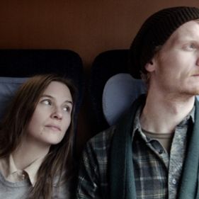 Foto Em Seus Braços