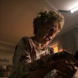 Foto Como Sobreviver a um Ataque Zumbi