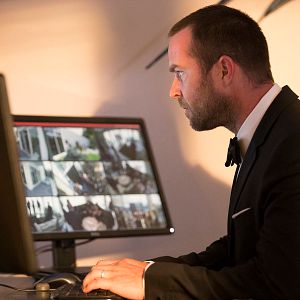 Foto Sullivan Stapleton