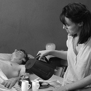 Foto À Sombra de Duas Mulheres