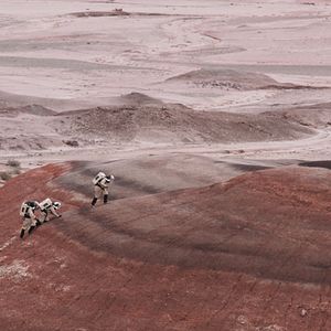 Foto Above and Below