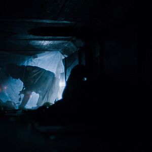 Foto Above and Below